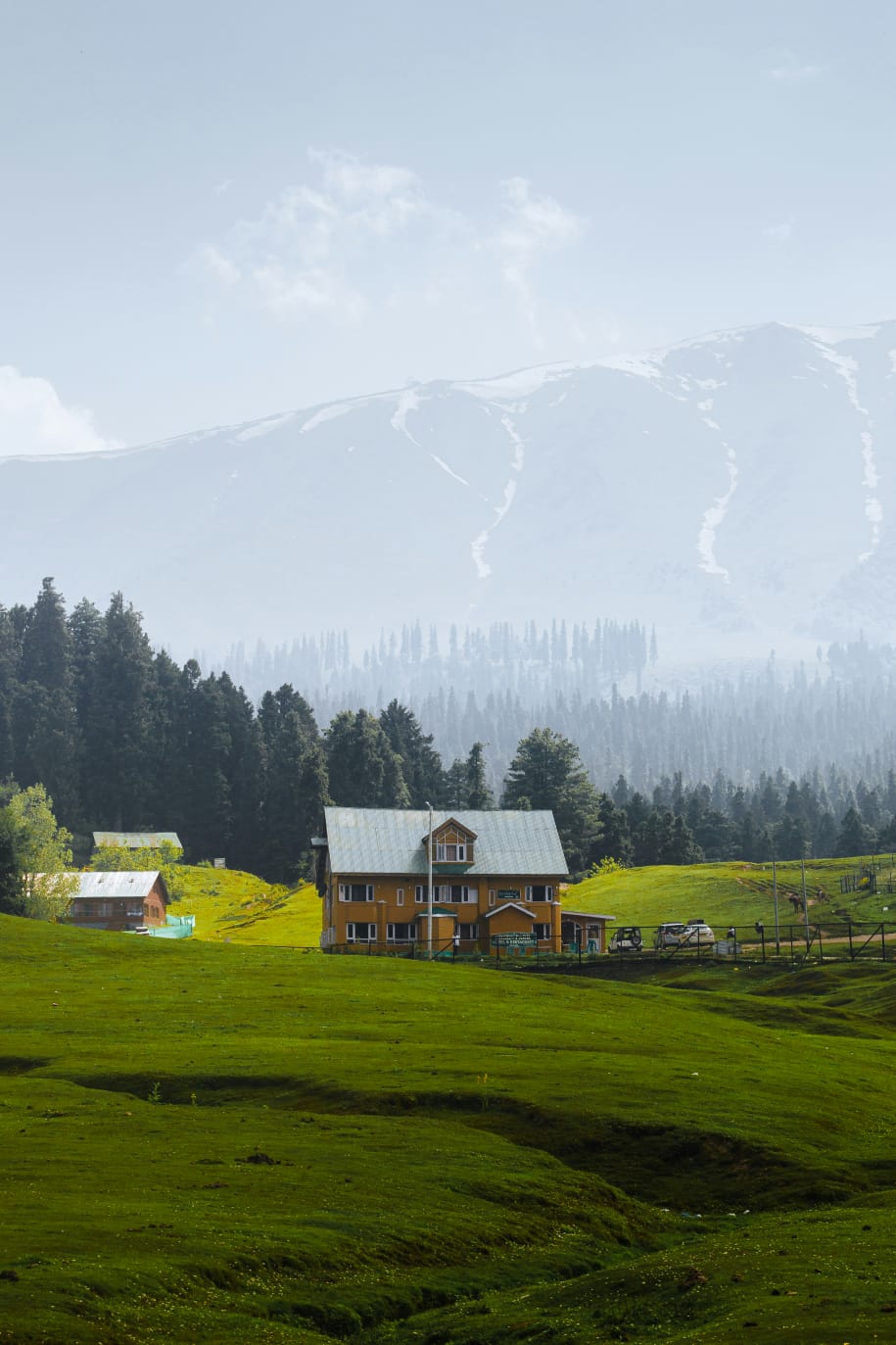 Hotel booking and mountain stay coordination